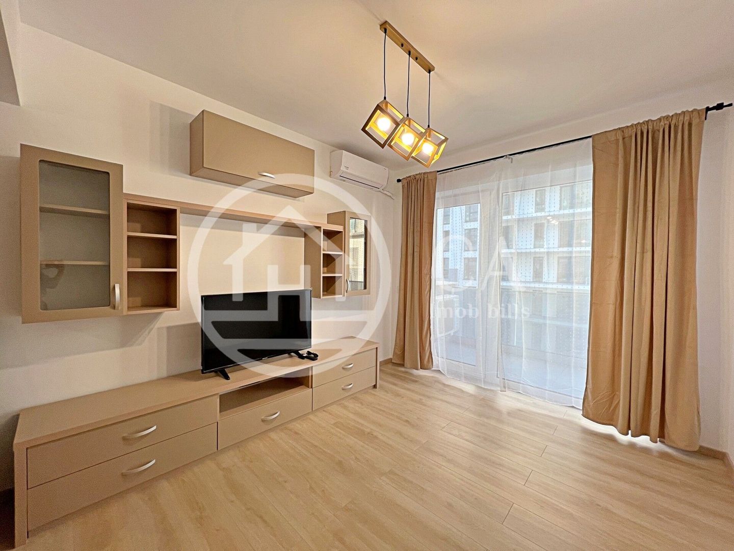 Apartament cu 3 camere de închiriat în Prima Arena, Oradea - Poză 1