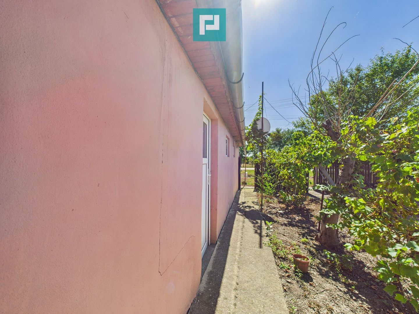 Casă și teren în Moravița, Timiș-poziție excelentă - Poză 10