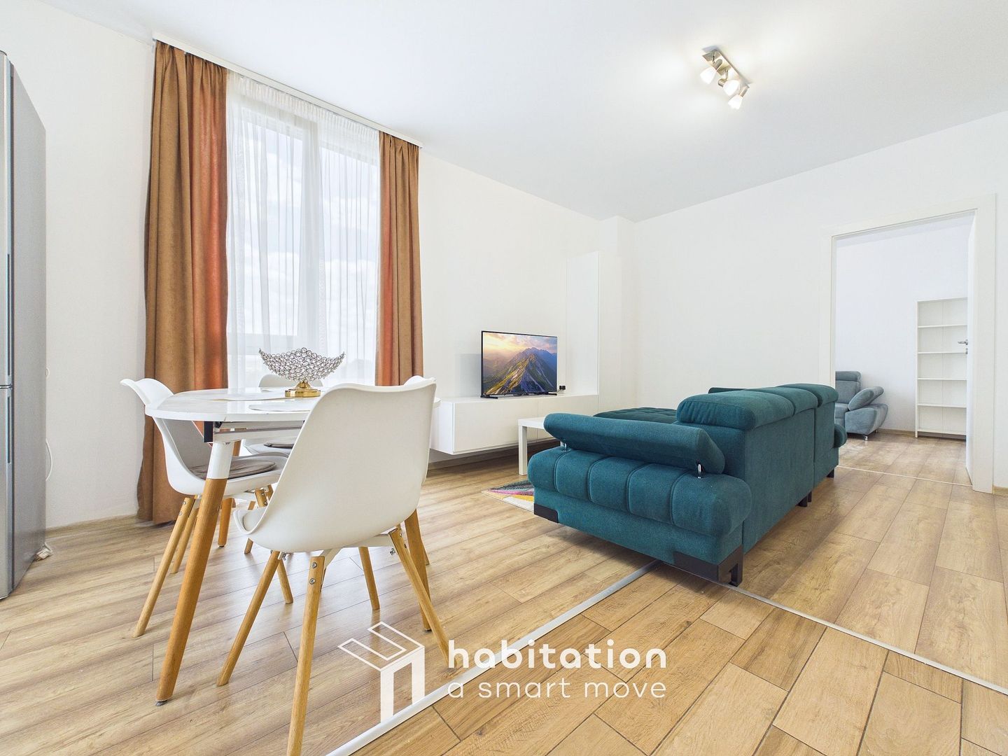 Apartament 3 camere,  parcare subterana,  zona Centrala - Vivalia - Poză 1