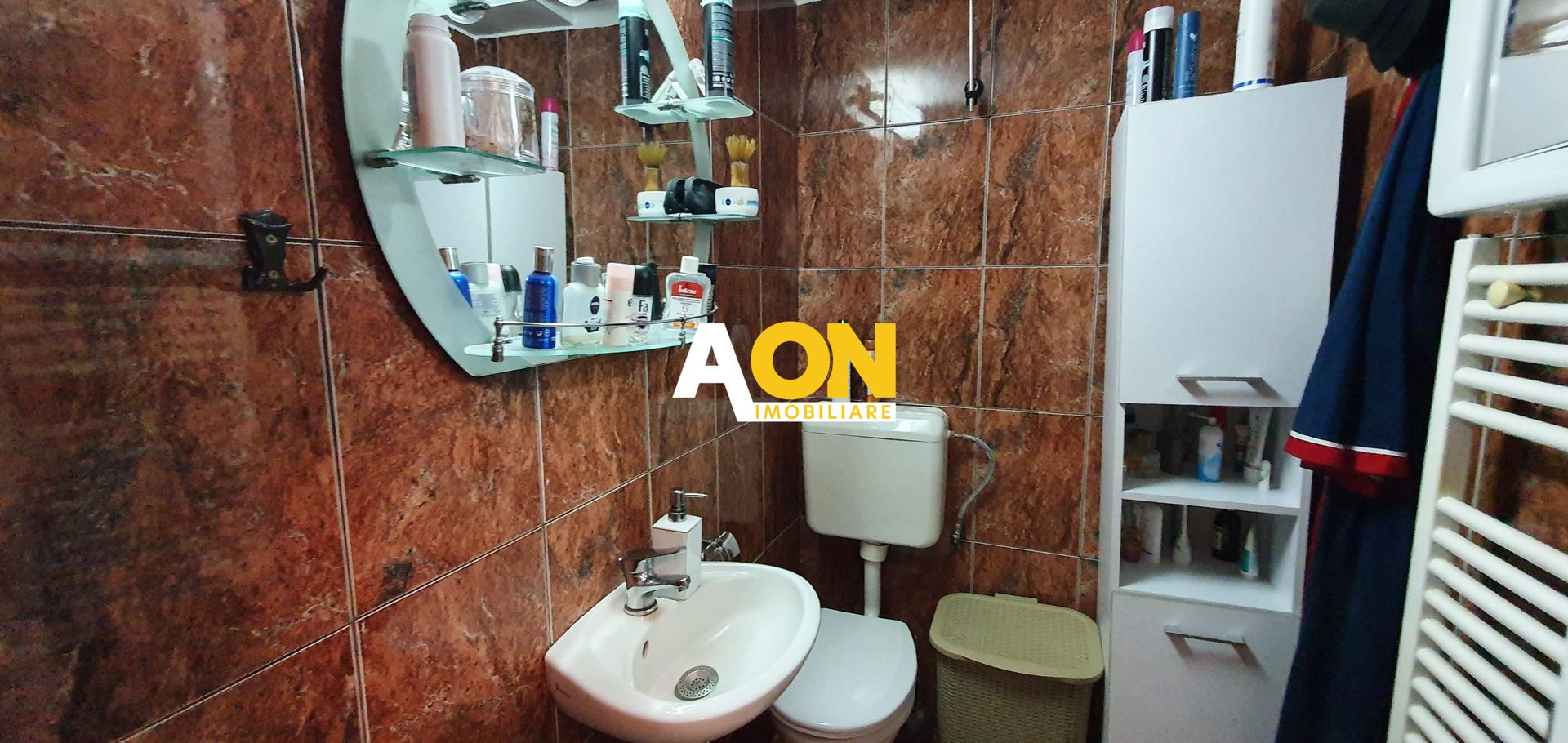 Casa cu 7 camere, 2 spatii comerciale, pretabila pt. birouri, Centru - Poză 15