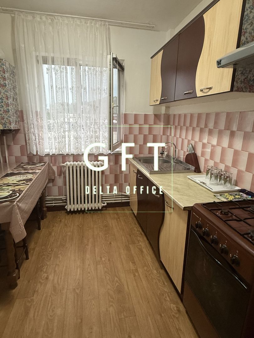 Apartament 3 camere central Gherla - Poză 1