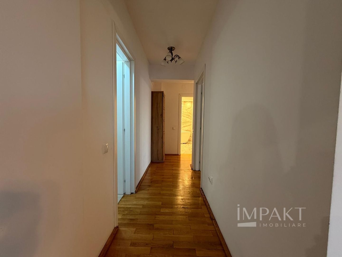 Apartament spațios cu 3 camere și 2 parcări subterane, în Gheorgheni - Poză 11