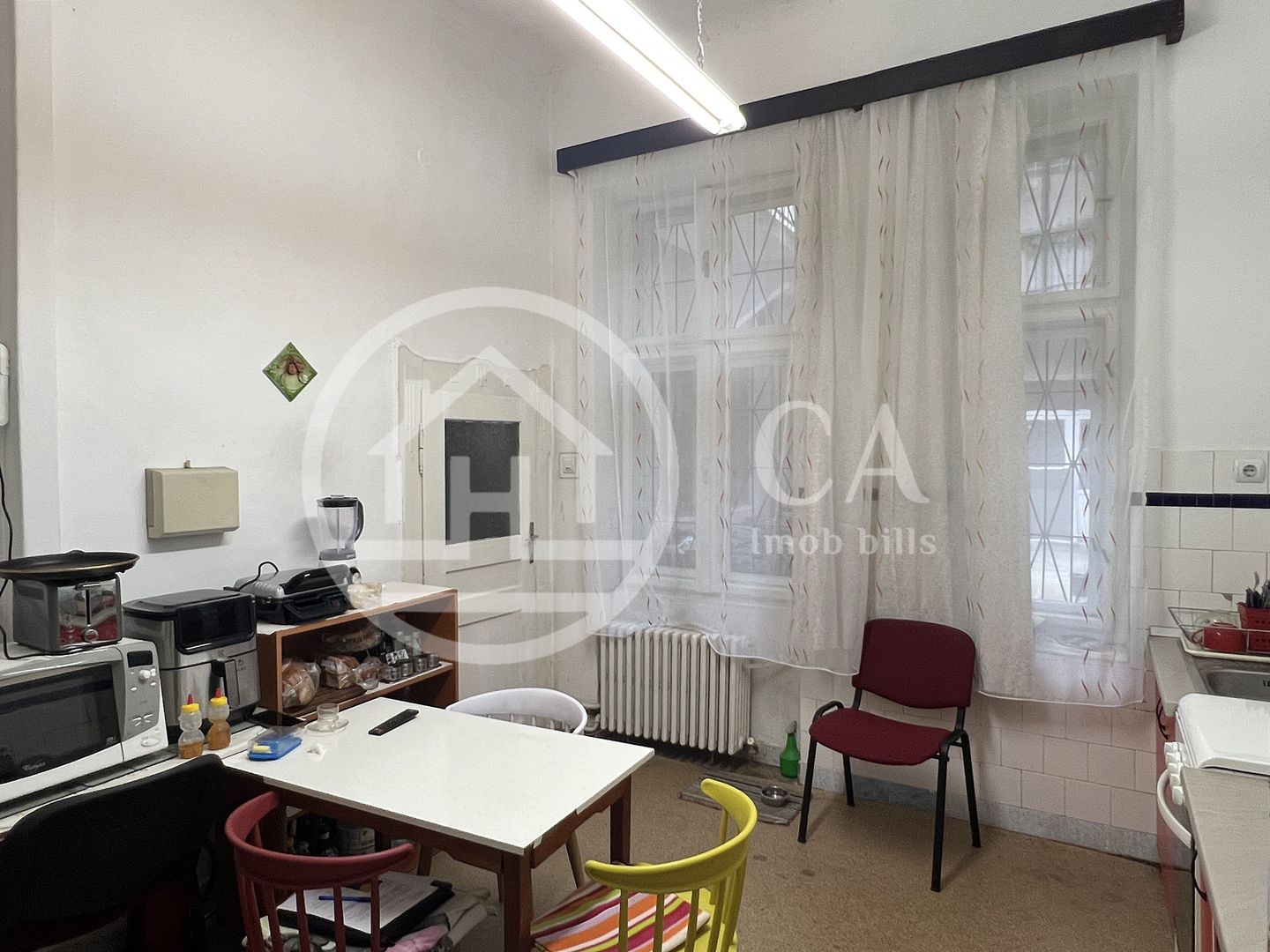 Apartament cu 3 camere de vanzare Central Oradea - Poză 14