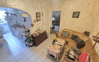 Apartament 2 camere decomandate et 2 lift pivnita Vasile Aron - Poză 1