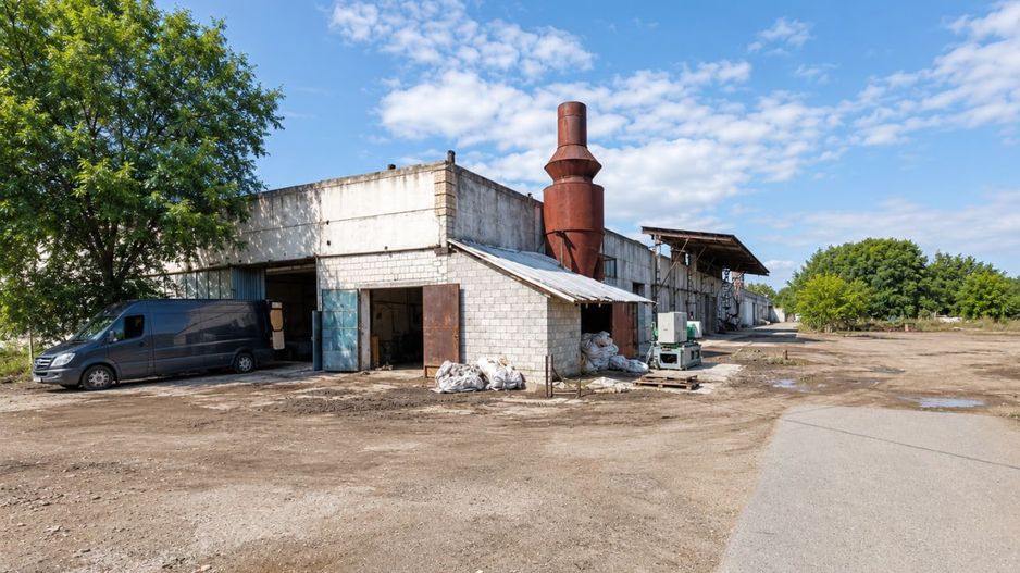 Oportunitate Rară de Investiție Industrială – 3,97 ha Teren + 14.673 m² Construcții în Zona Sîngera, Chișinău - Poză 4