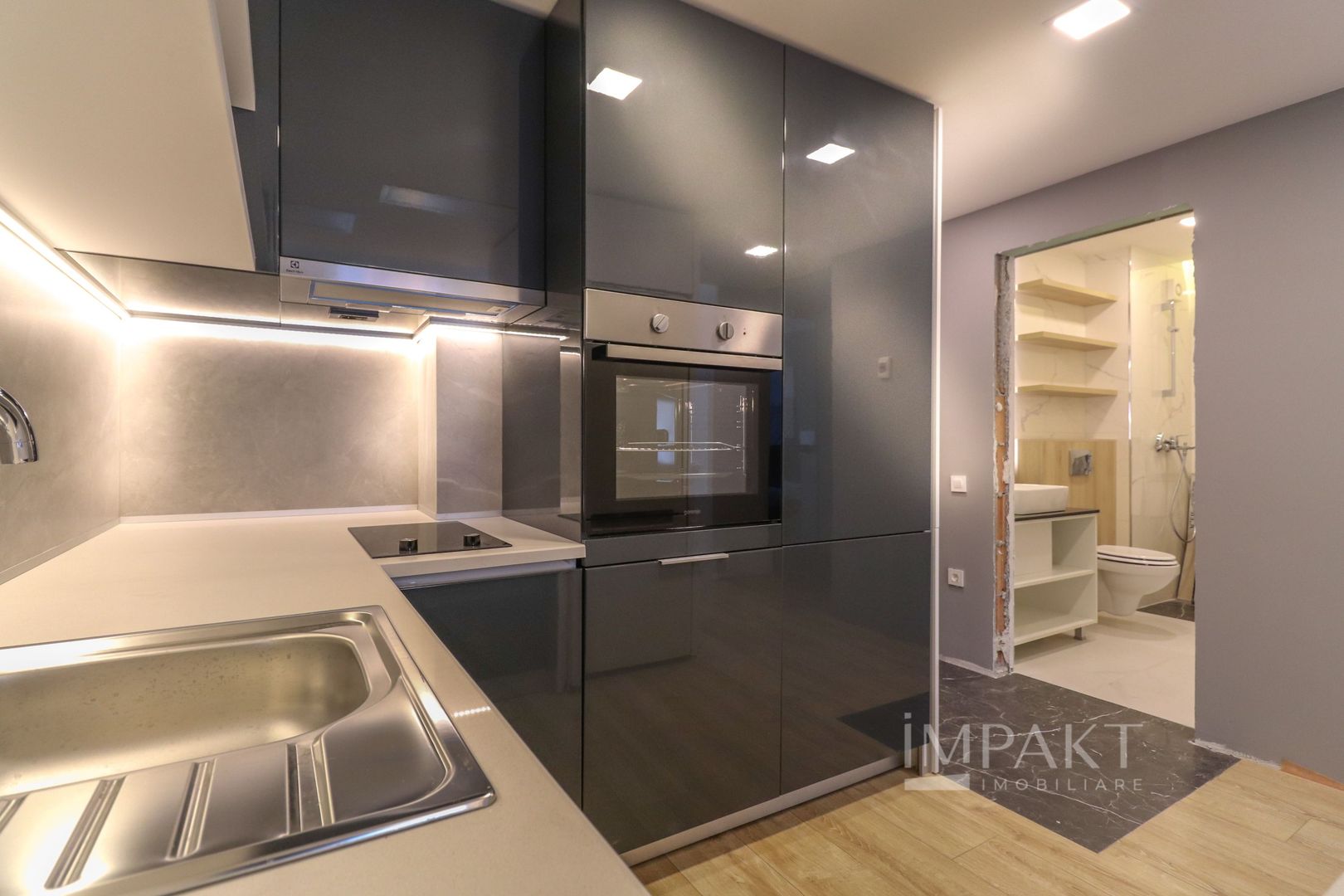 Apartament superfinisat cu 2 camere, Iulius Mall, parcare subterana ! - Poză 3