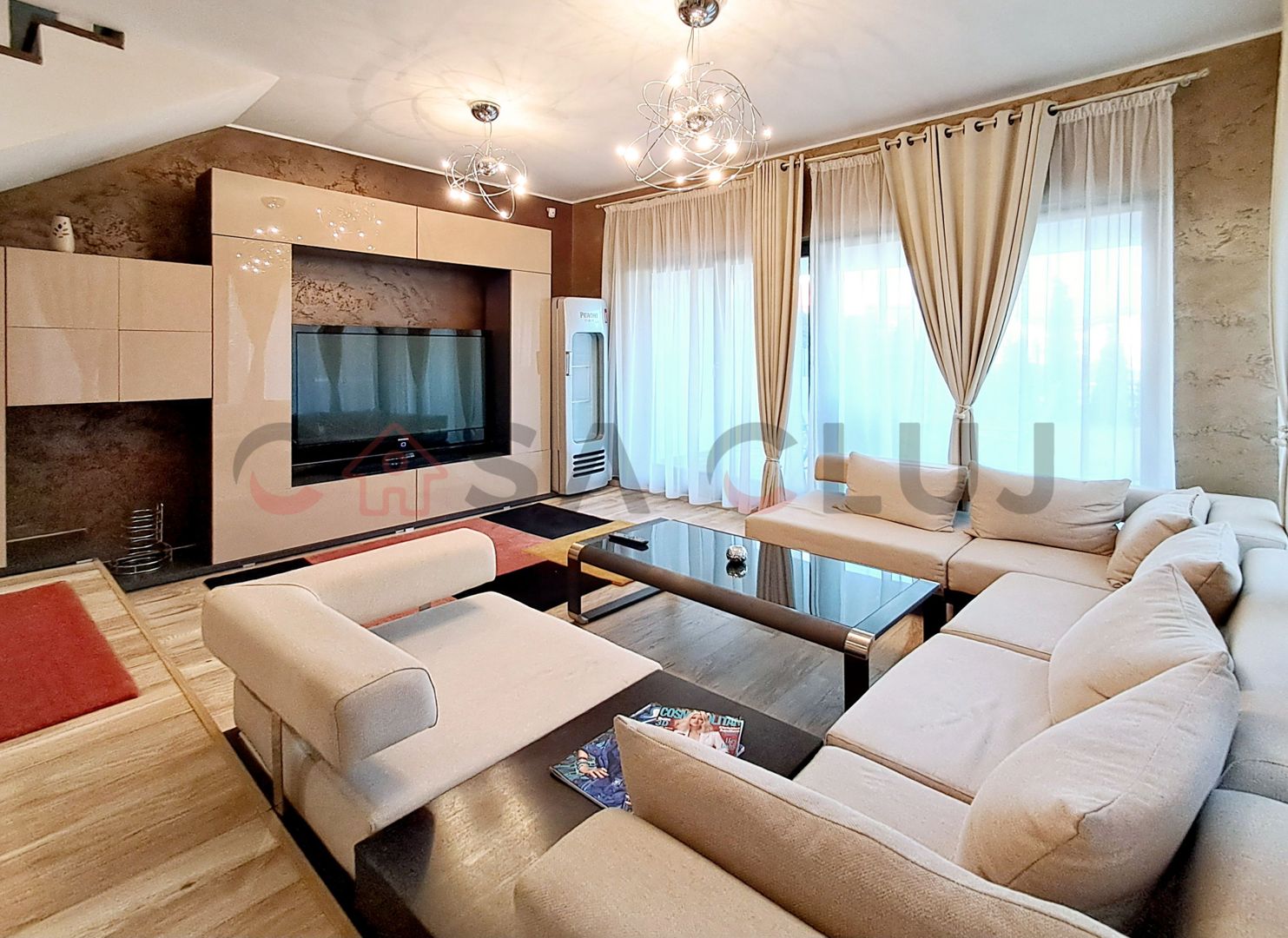 Duplex  La Cheie, 4 camere, 170 mp utili –Cartierul Europa!! - Poză 1