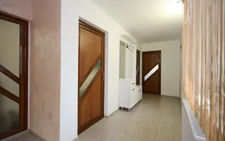 Casă rară în Găvana | Vecină cu pădurea, aproape de toate facilitățile - Poză 11