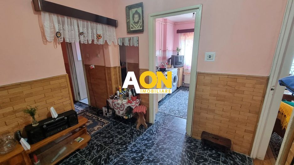 Apartament 3 Camere Decomandat, Etaj 3, Cetate - Poză 2