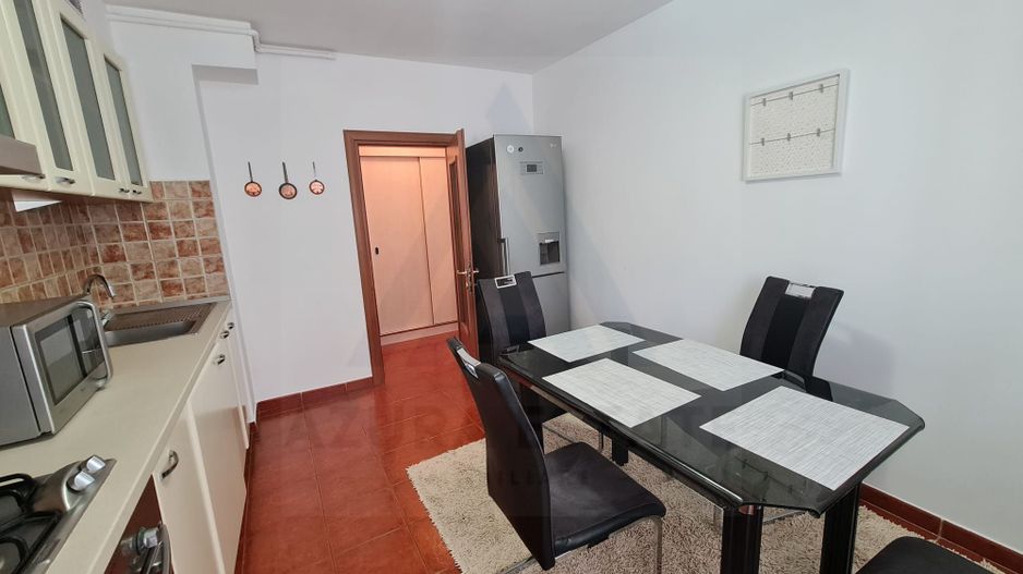 Apartament 3 camere 100 mp utili 2 bai 2 balcoane etaj 2 zona Centrala - Poză 4