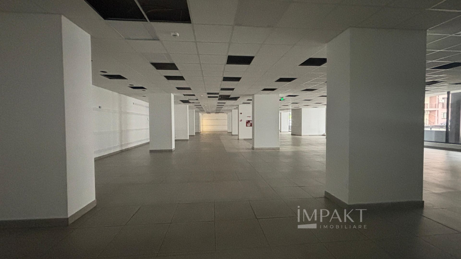 Spațiu comercial open space- 550mp - Poză 2