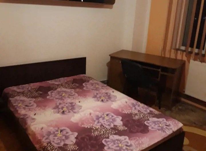 Etaj 2  zona Lipovei 2 camere centrala proprie - Poză 3