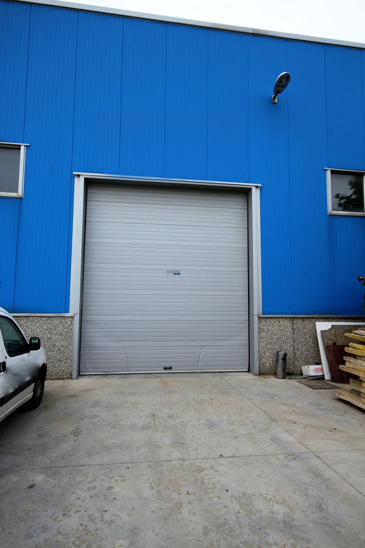 Spațiu industrial de 550 mp de închiriat în zona Freidorf - Poză 8