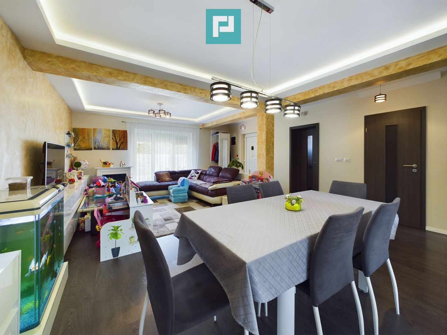 Casa ideală pentru familia ta, în Via Carmina - Poză 2