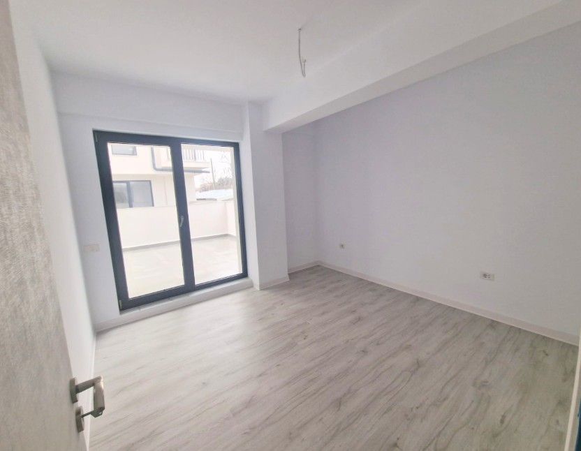 Apartament 3 camere, terasă 31 mp Otopeni central | parcare, comision 0 - Poză 7