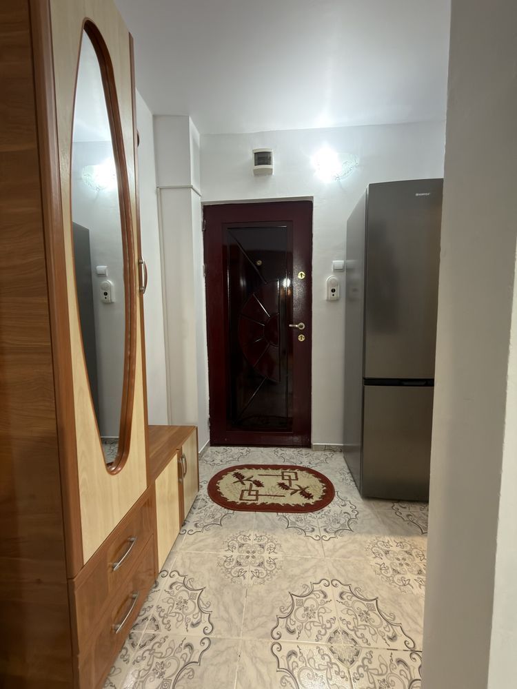 De inchiriat apartament 2 camere, renovat , Micro 40, et.1, 1500 lei - Poză 5