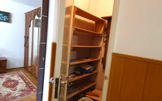 Apartament luminos cu vedere spre biserică, într-un cartier verde și liniștit. - Poză 13