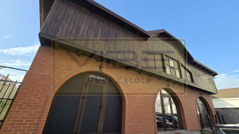 Spatiu comercial- cafenea/ showroom /restaurant - Poză 1