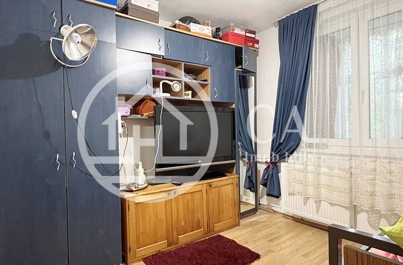 Apartament de vanzare cu 2 camere in zona Rogerius, Oradea - Poză 3