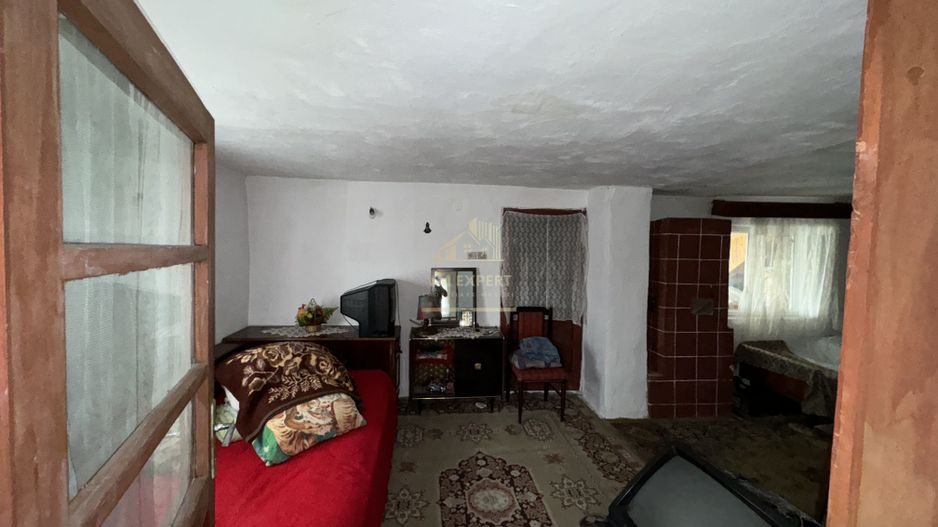 CASA 4 CAMERE, TEREN 604 MP, VOINESTI LERESTI, COMISION 0% - Poză 9