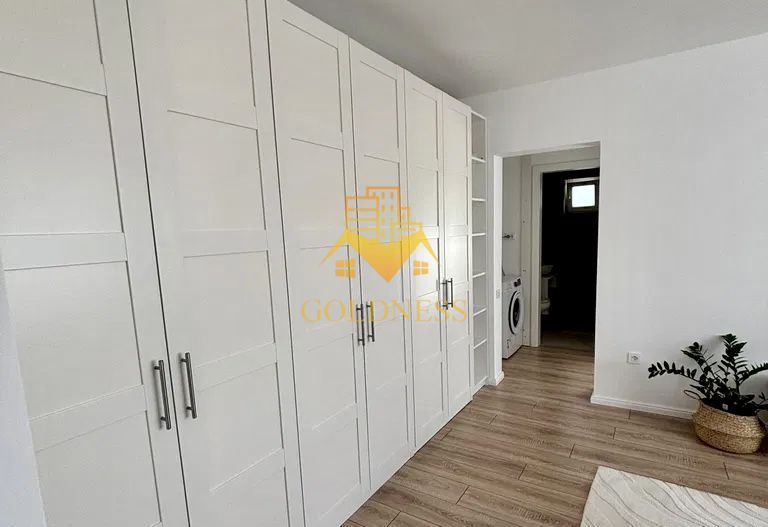 2 camere semidecomandate, Prima Inchiriere, Hotel Royal Gheorgheni - Poză 4