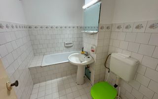 Decomandat. Model spatios. Disponibil imediat. Etaj intermediar. - Poză 16