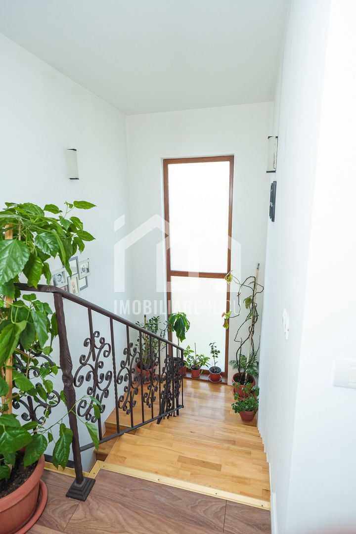 Casa individuala la cheie, 5 camere,180mp, teren 650mp, Jucu de Mijloc - Poză 13