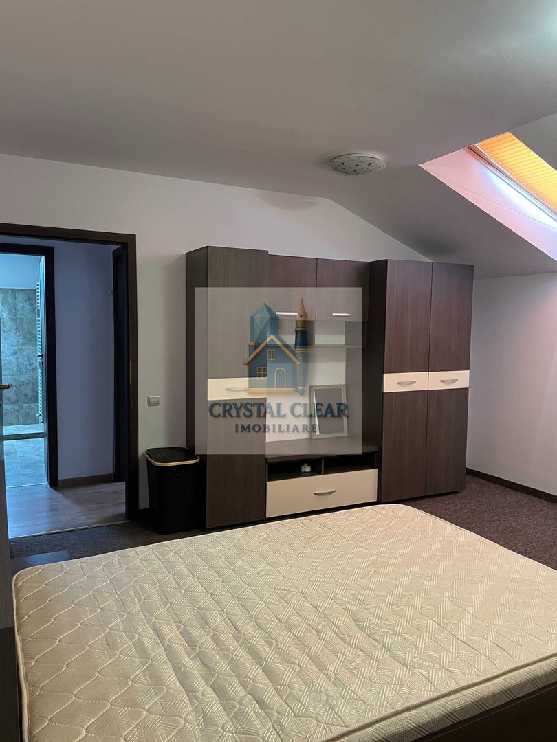 Apartament - Penthouse 5 camere - zona 7 noiembrie - Poză 3