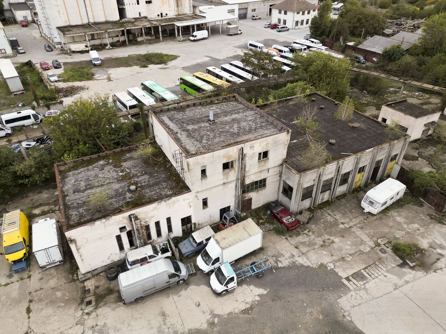 Clădiri industriale cu teren 6820mp - Poză 13