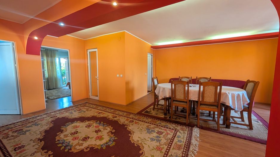 Vila spațioasă 6 camere cu teren generos – Ferentari – Preț excelent! - Poză 11