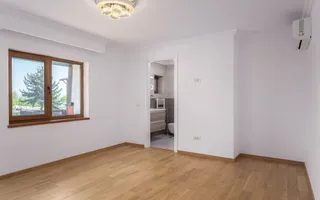 Vilă de inchiriat renovata recent, 1000 mp teren,  terasa de vara - Poză 22