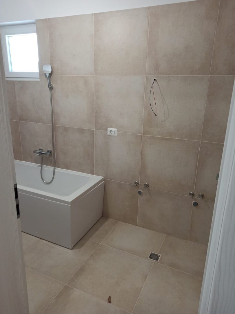 de neratat - vila la alb/4cam,2bai+parcare/centru Popesti Leordeni - Poză 2