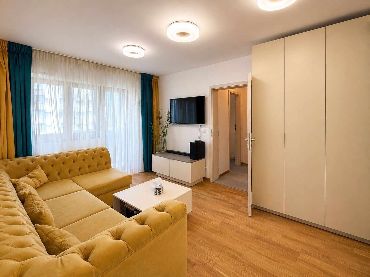 Viitorului - 2 camere, bloc stradal reabilitat termic, mobilat si utilat complet - Poză 2