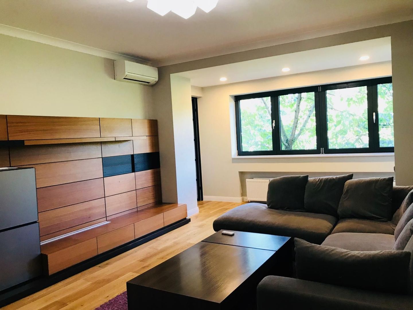 3 CAMERE | 3 BAI | MOBILAT SI UTILAT || AVIATORILOR LANGA PARC - Poză 1