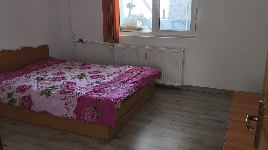 Apartament cu trei camere de vanzare, Piata Muncii, 231.000€ negociabil - Poză 11