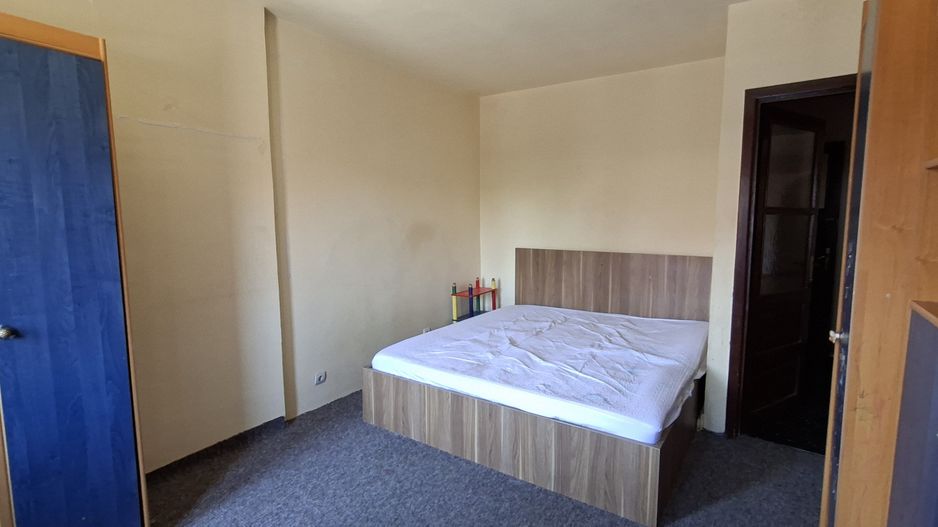 Apartament cu 3 camere - zona semicentrala - Poză 12