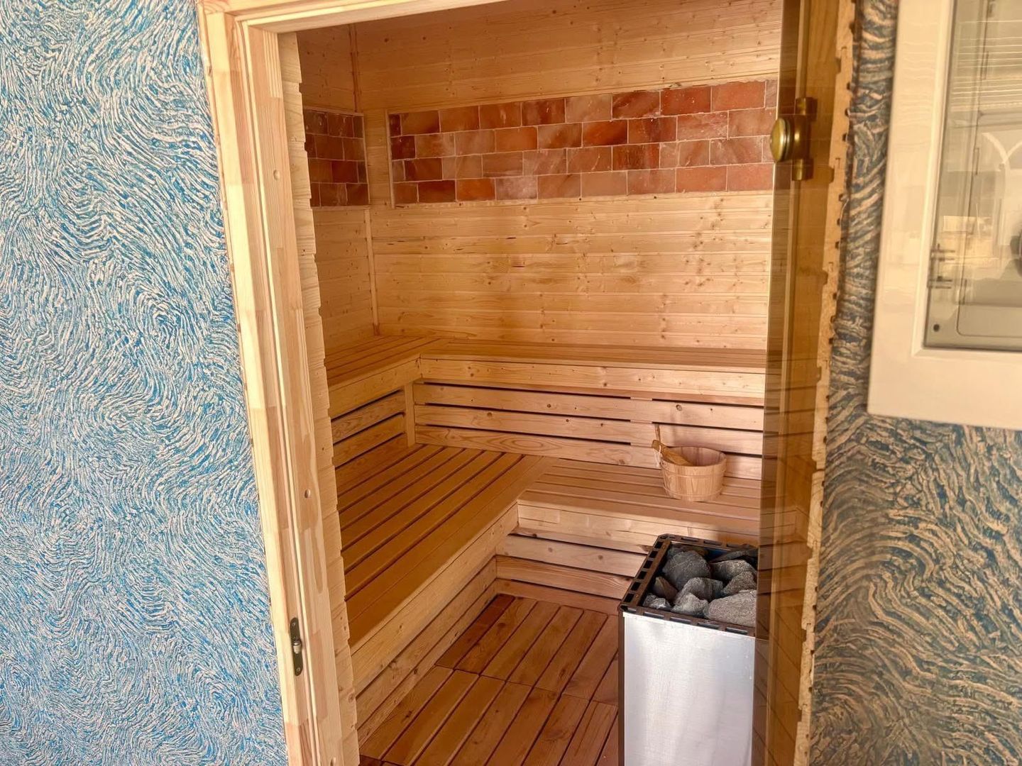 Hotel KM0 Costinesti + Restaurant + Bar + 6 spatii comerciale - Poză 4