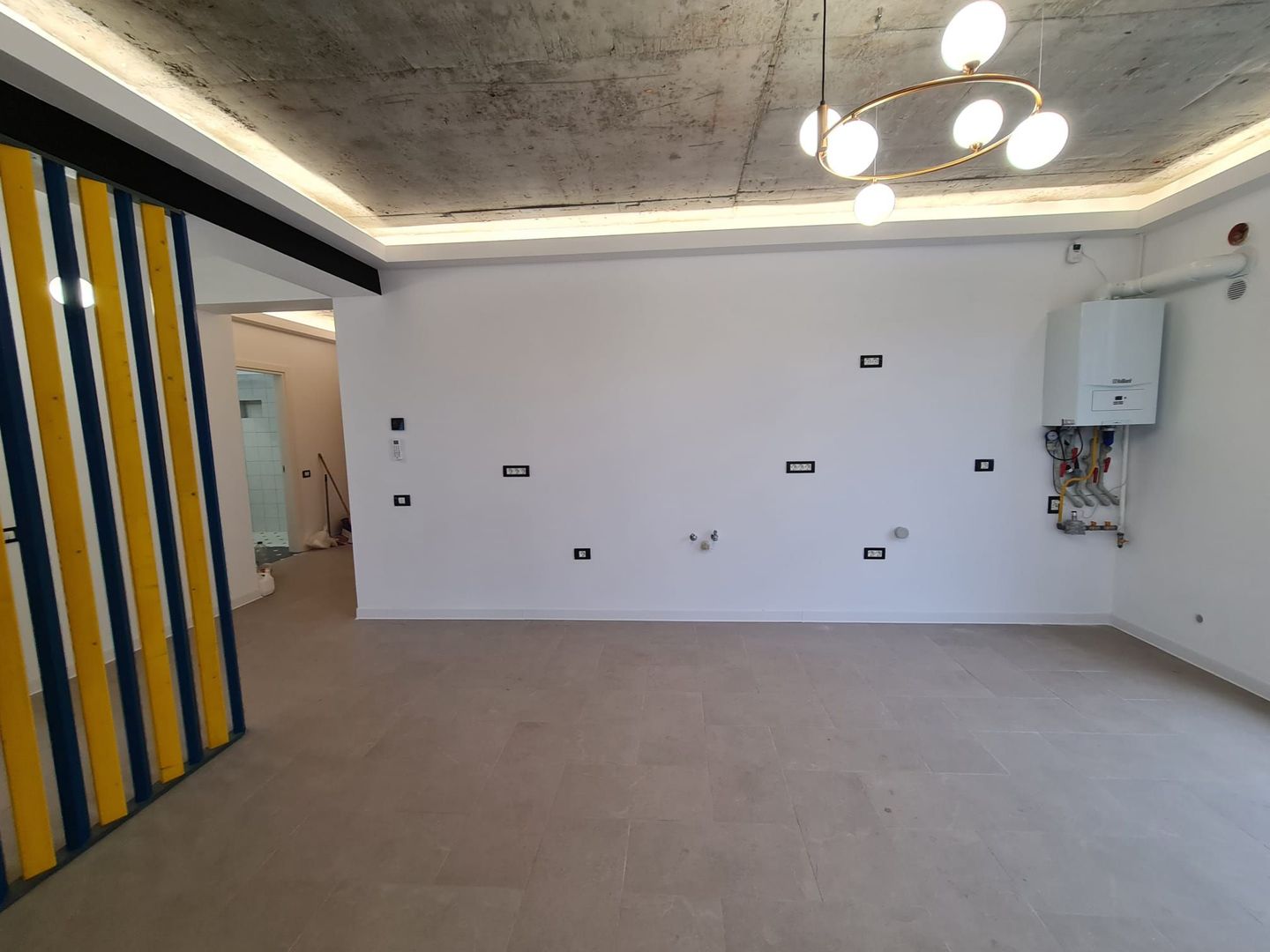 3 camere | Allegoria Colentina | nemobilat | parcare stație electrica - Poză 7