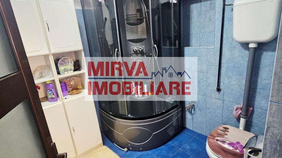 🏡 Casă spațioasă cu 9 camere în Strejnicu – pentru locuință, birouri - Poză 85