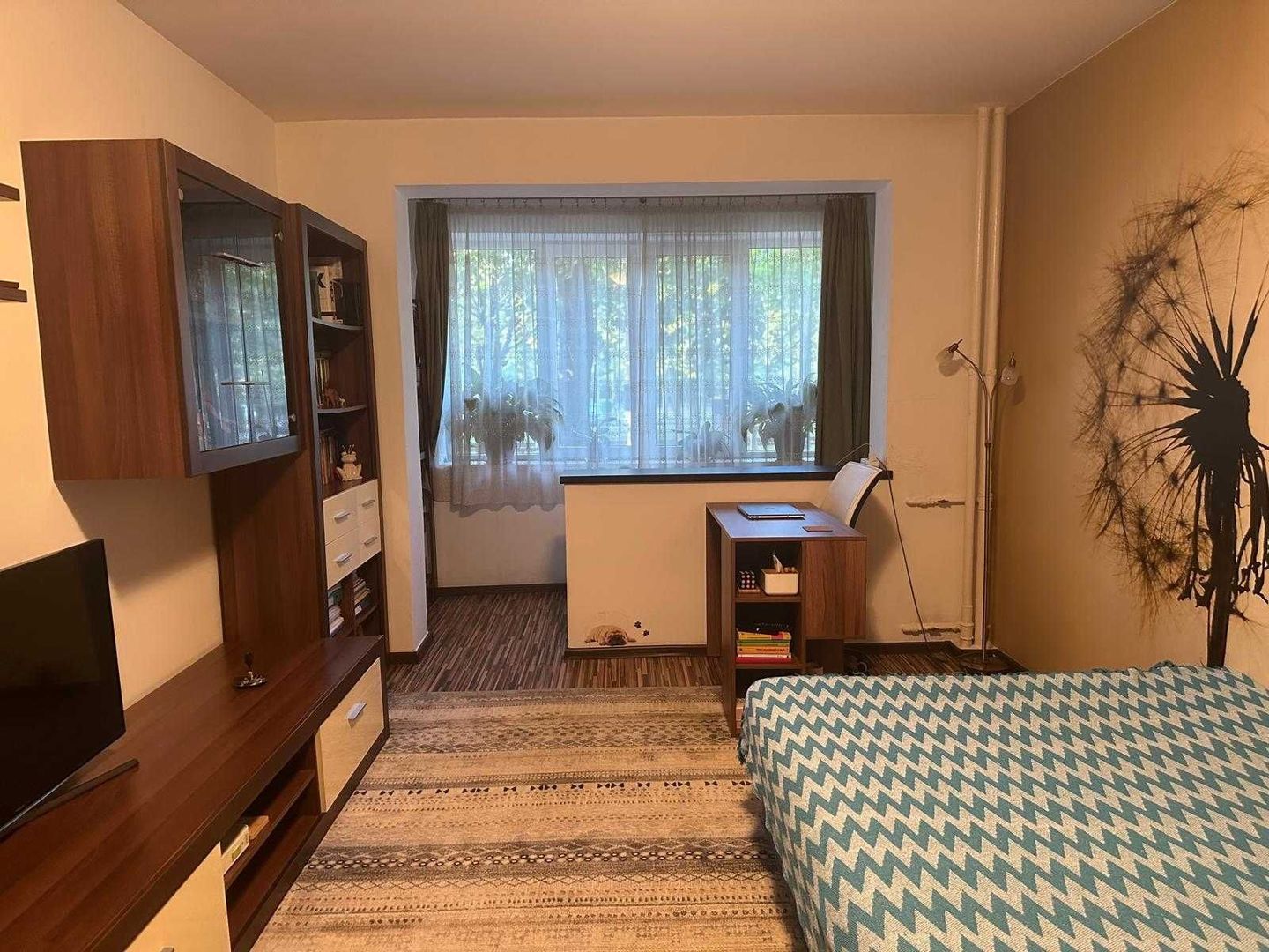 Garsonieră 38 mp, parter, balcon închis, boxă, metrou 2 min - Poză 8