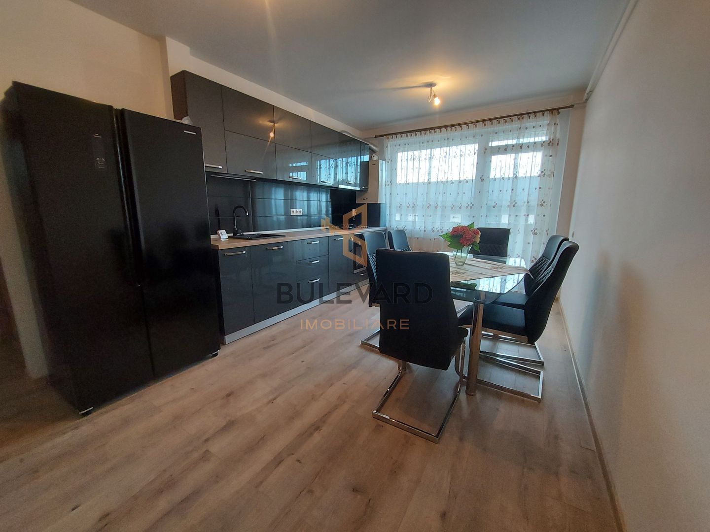 Apartament cu 3 camere la 5 minute de Lidl! - Poză 2