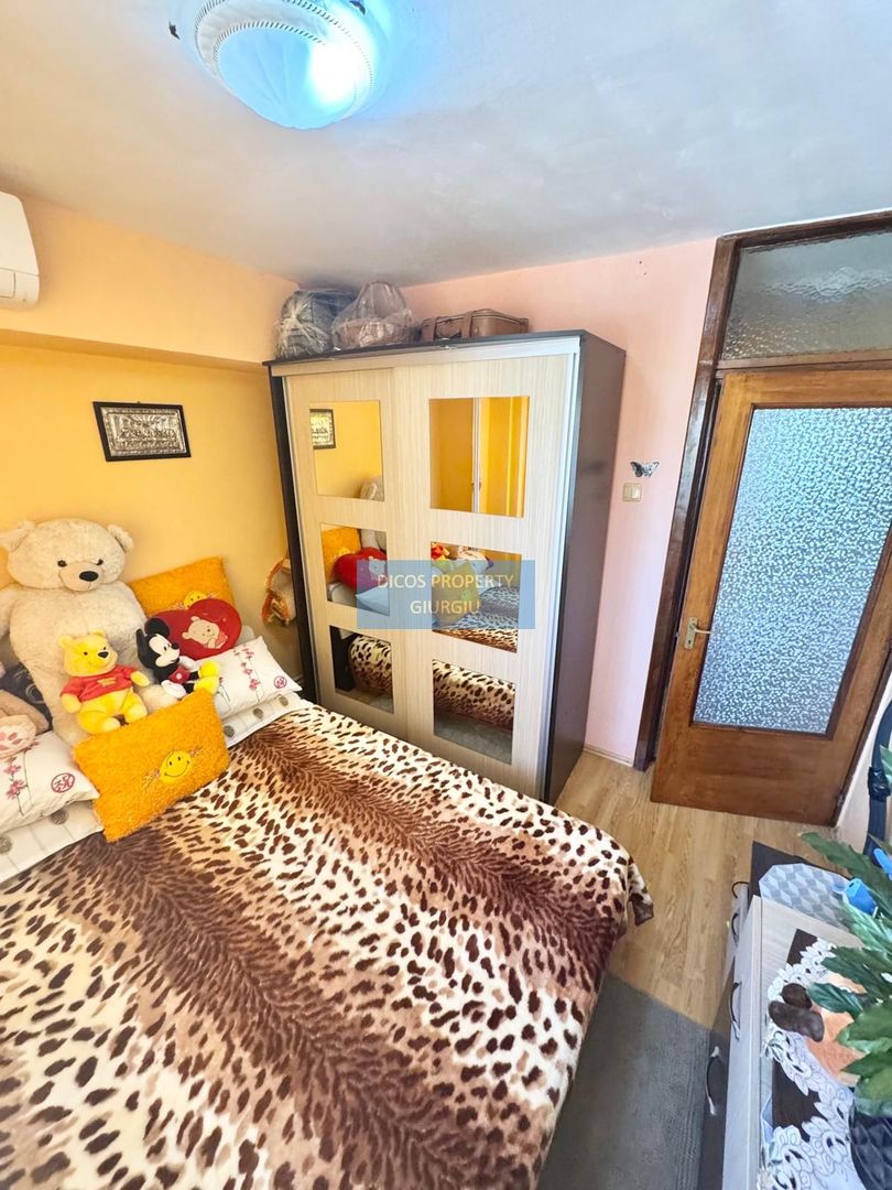 Apartament spațios, 3 camere – Bulevardul CFR, Giurgiu - Poză 14