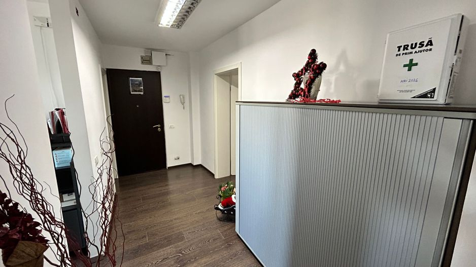 Apartament 3 camere Barbu Vacarescu | Bloc 1992 - Poză 2