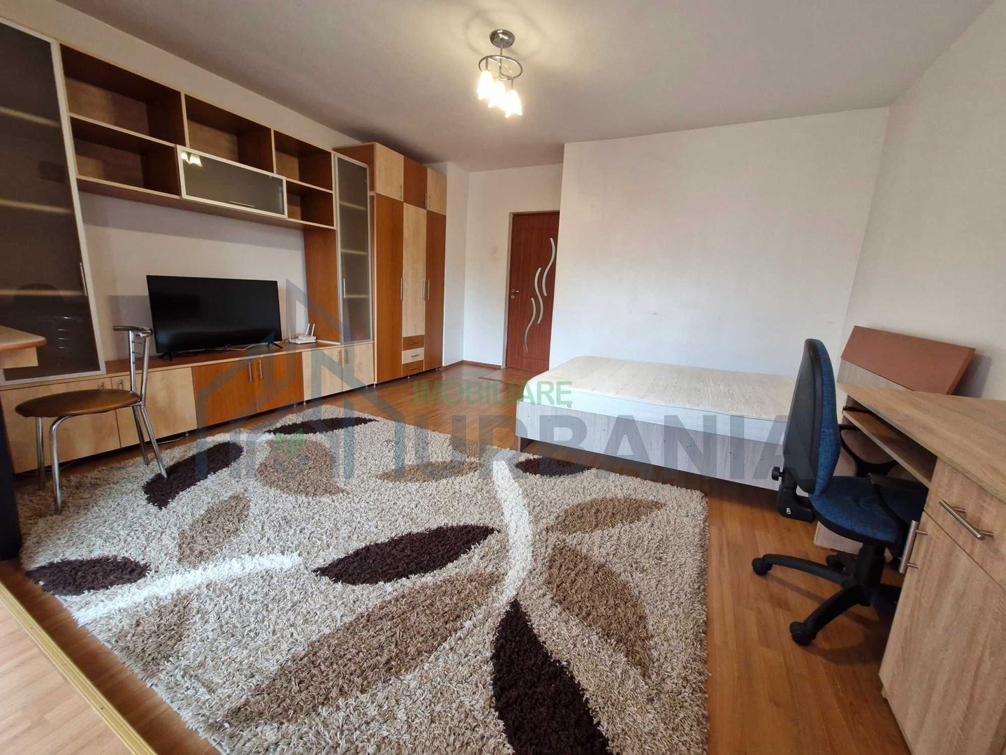 Apartament 1 cameră, 41 mp, decomandat, zona Pod Nicolina (prima stație Podu Roș), 15 min până la Palas - Poză 3