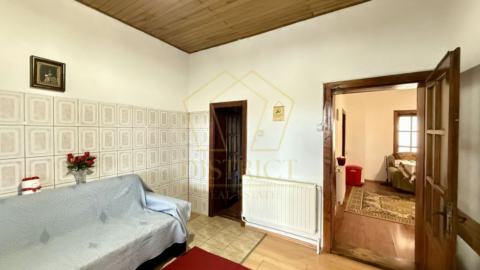 Duplex D+P+1E+M cu 7 camere | Utvin - Poză 13