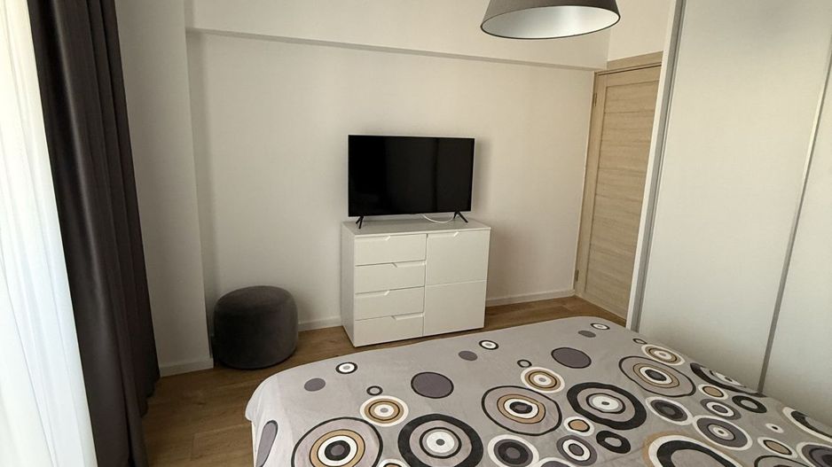 AP. 2 CAMERE IANCULUI, BUCATARIE INCHISA, MOBILAT MODERN,CURAT - Poză 2