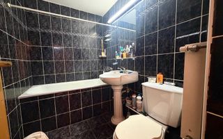 Apartament cu 3 camere  decomandate, etajul1,  zona strazii Slatina ! - Poză 10