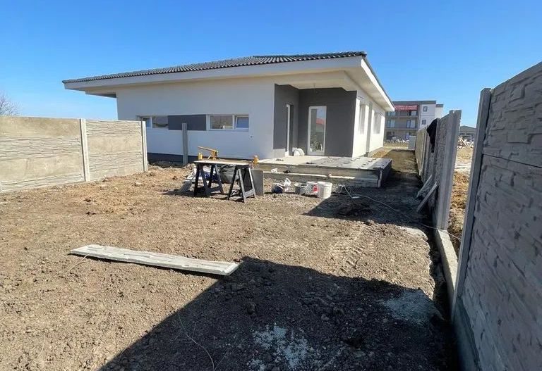 Duplex Bucovat-98000 euro+TVA - Poză 3