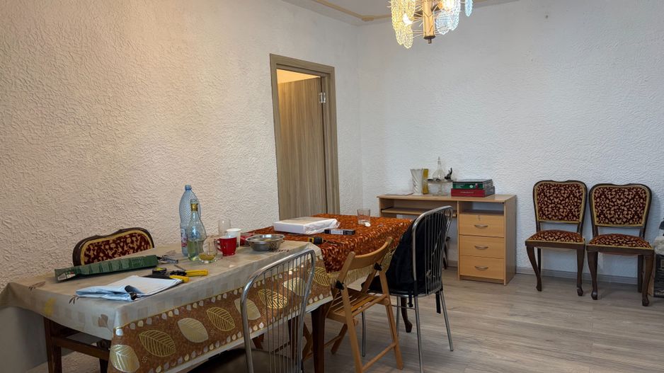 Apartament spatios cu trei camere, Aparatorii Patriei, 124.000€ - Poză 2