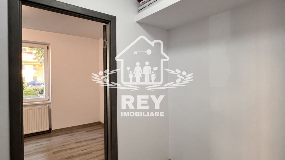 Apartament 2 camere semidecomandat de închiriat / Terezian / Parter - Poză 2